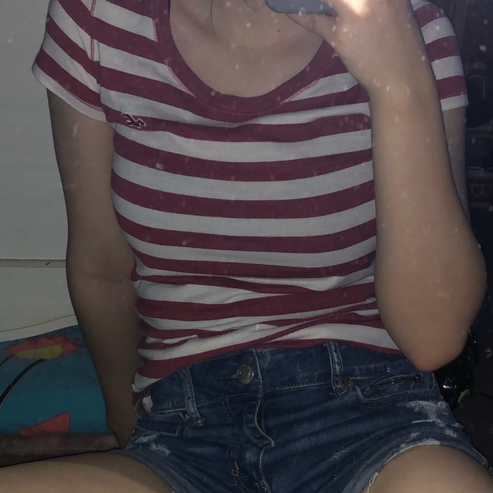 hollister red striped tshirt